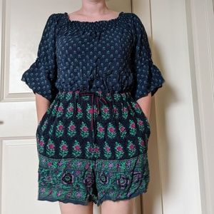Floral Boho Anthropologie Romper Size M with pockets!